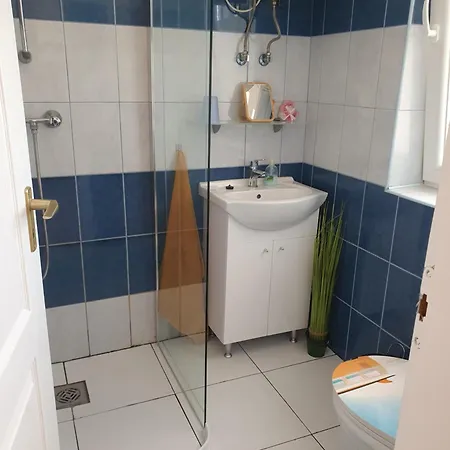 Sarga Liliom Vendeghaz Cserepfalu